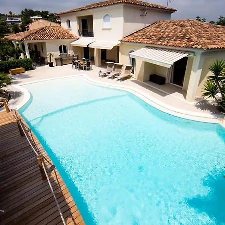 El Paradisio Splendid 5 Stars Atypical In With Overflowing Swiming Pool Villa Antibes