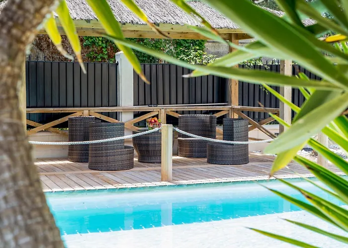 Stunning With Large Pool, Billiard And Mini-golf Villa Antibes